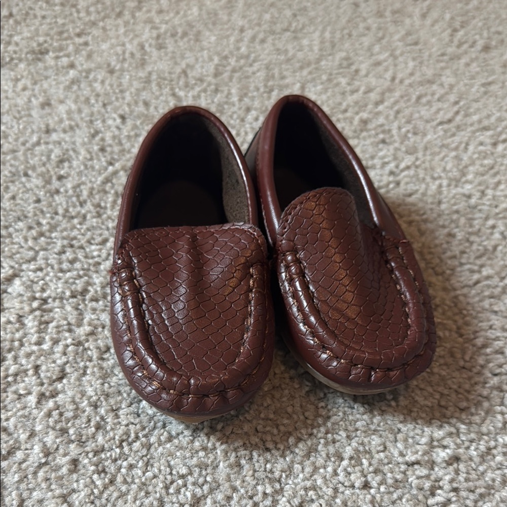 Brown Textured Loafers